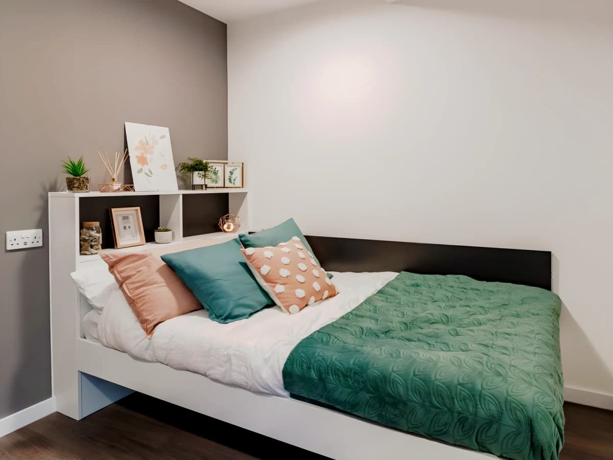 Pavilion Court image