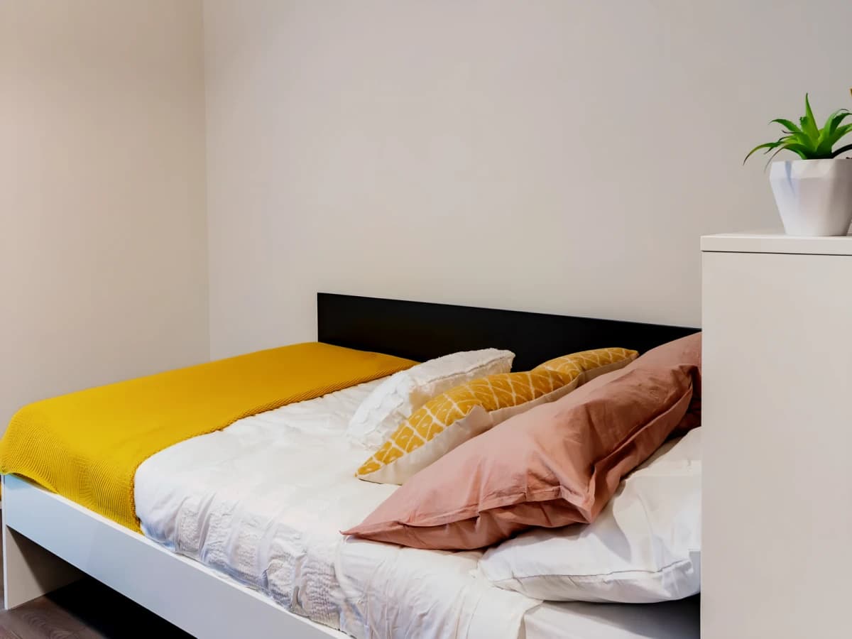 Pavilion Court image