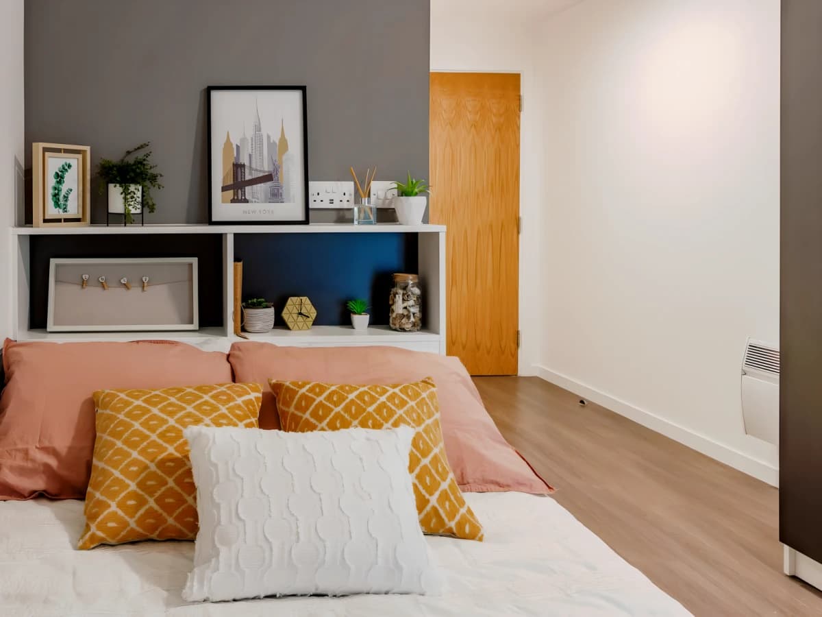 Pavilion Court image