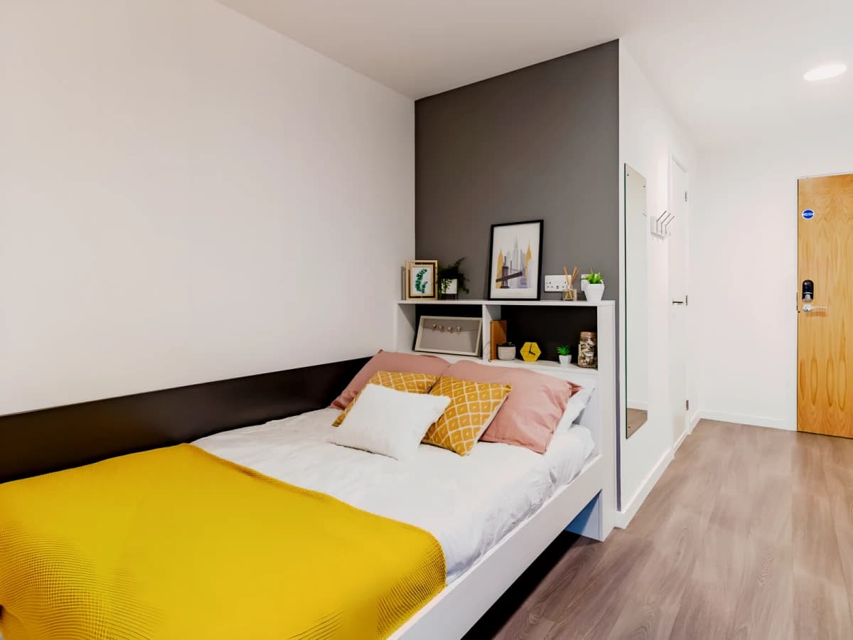 Pavilion Court image