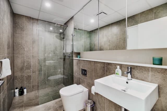1 bed 1 bath-128