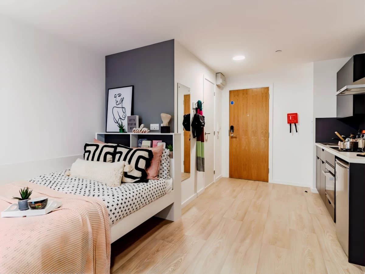 Pavilion Court image