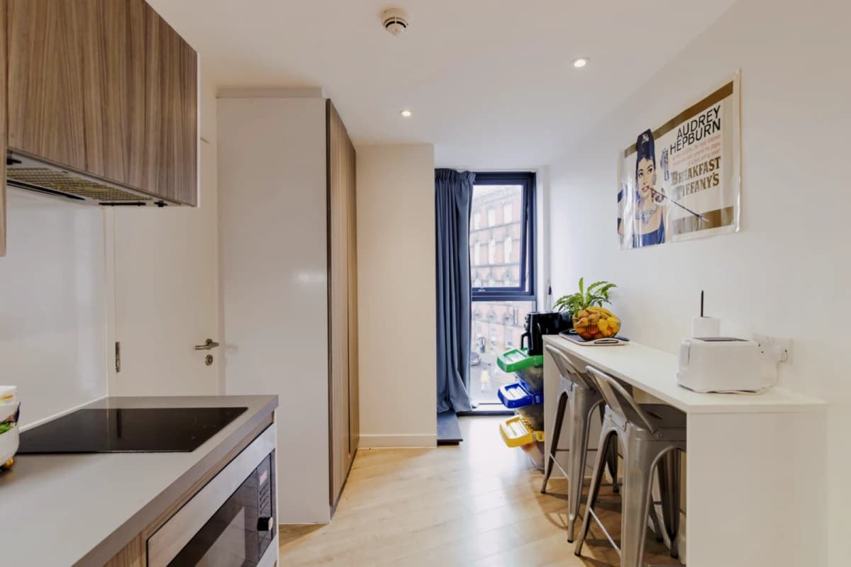 Lumis Leicester image