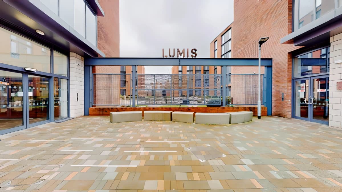 Outdoor Features