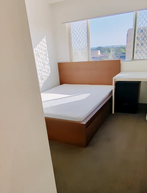 3 bed 2 bath