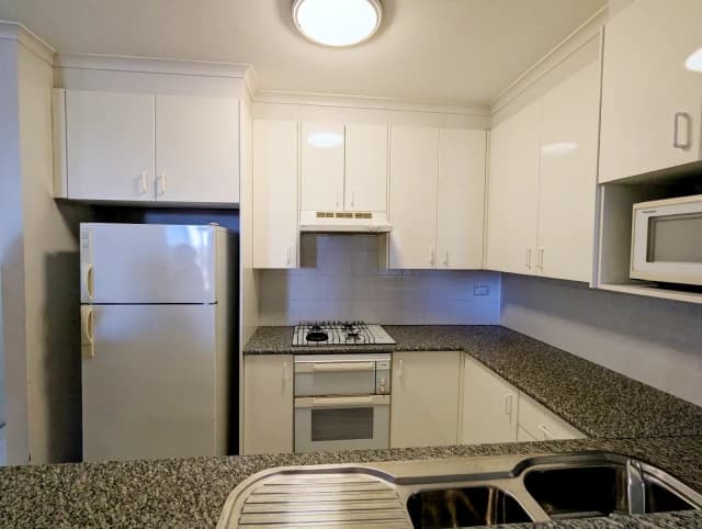 2 bed 2 bath