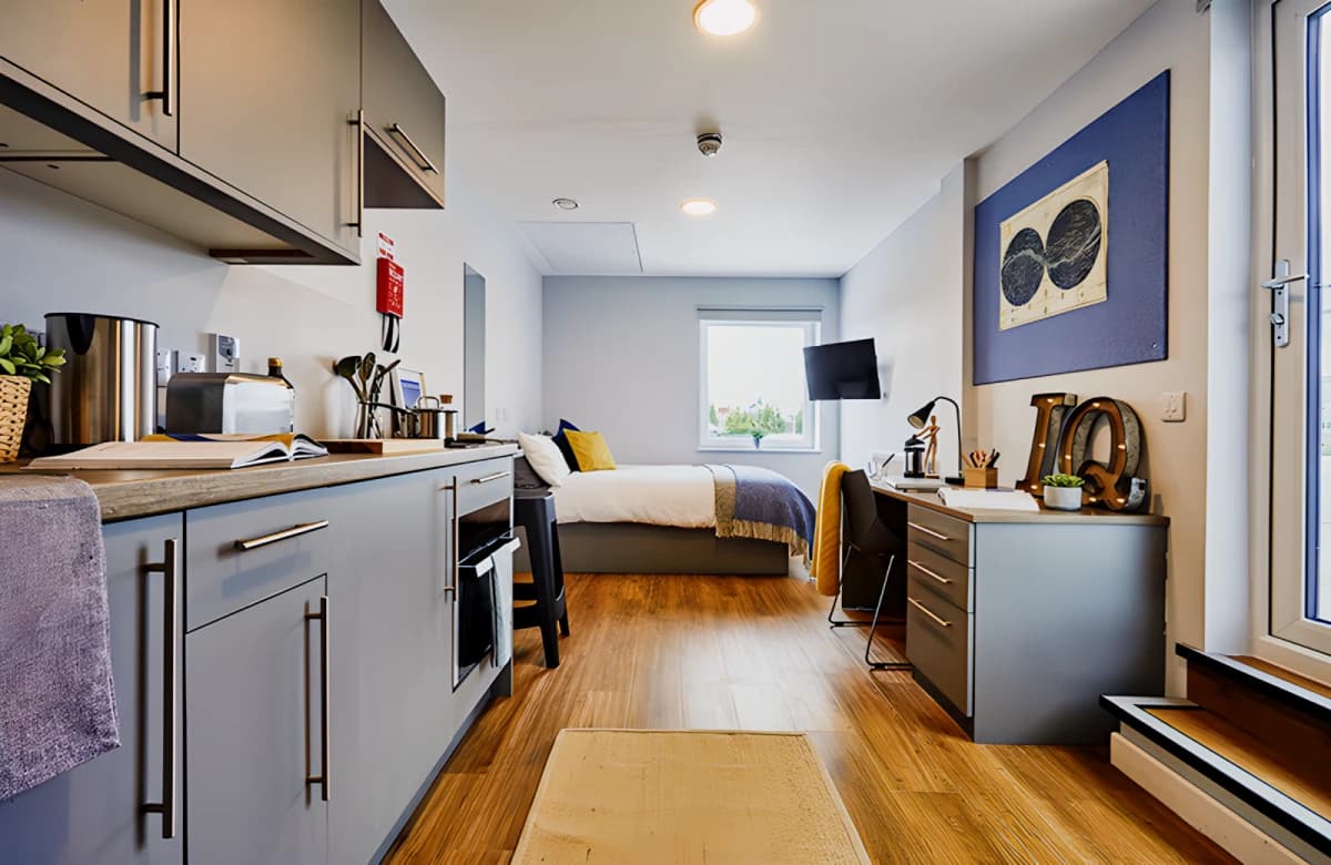 iQ Collingwood image