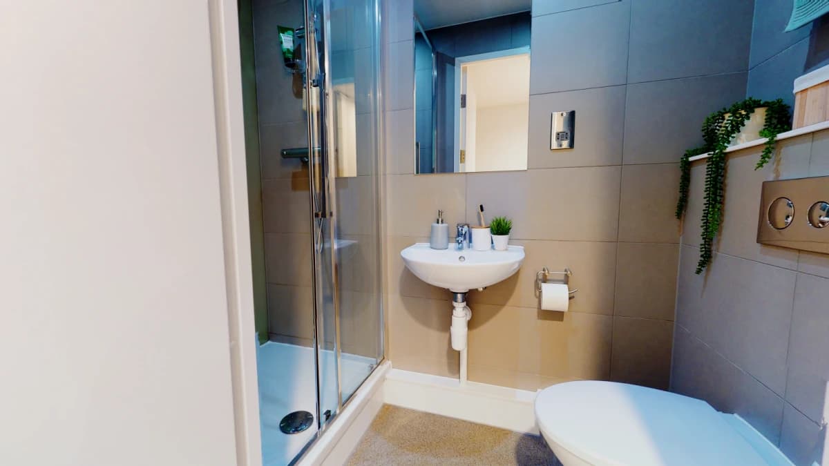 iQ Elgin Place image