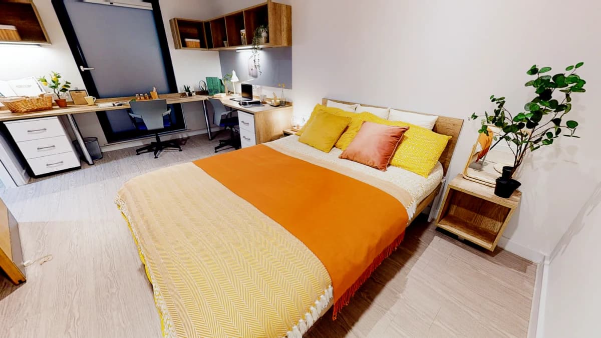 iQ Elgin Place image