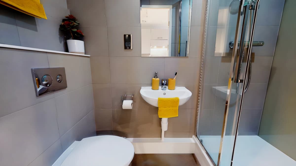 iQ Elgin Place image