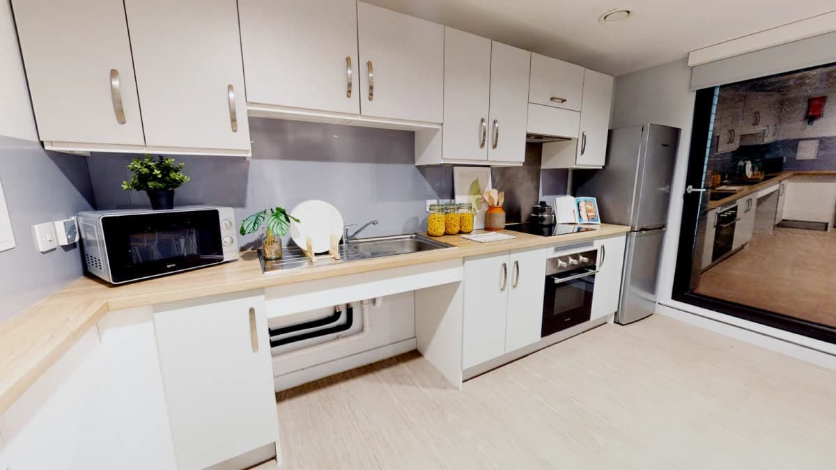 iQ Elgin Place image