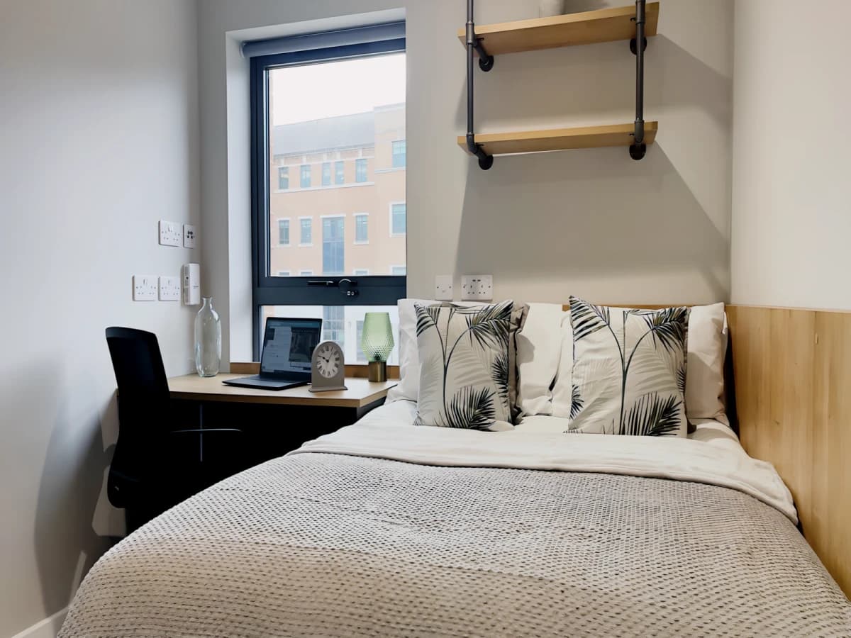Bronze Studio