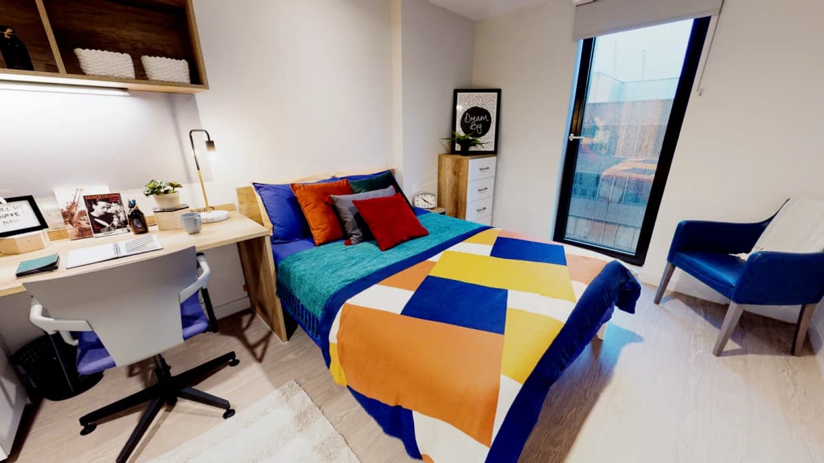iQ Elgin Place image