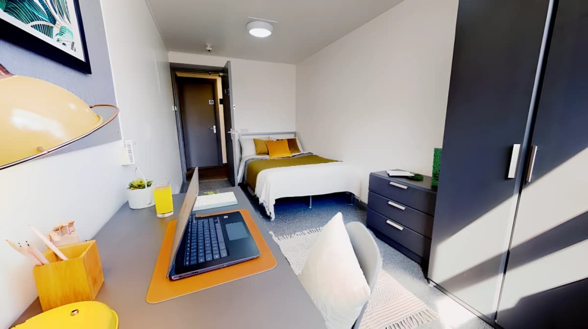 iQ Stephenson House image