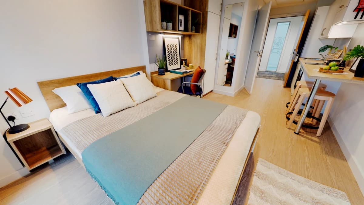 iQ Elgin Place image