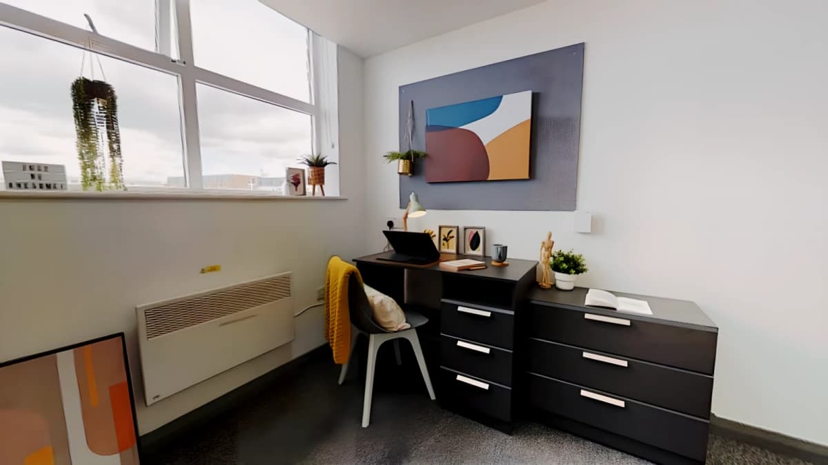 iQ Stephenson House image