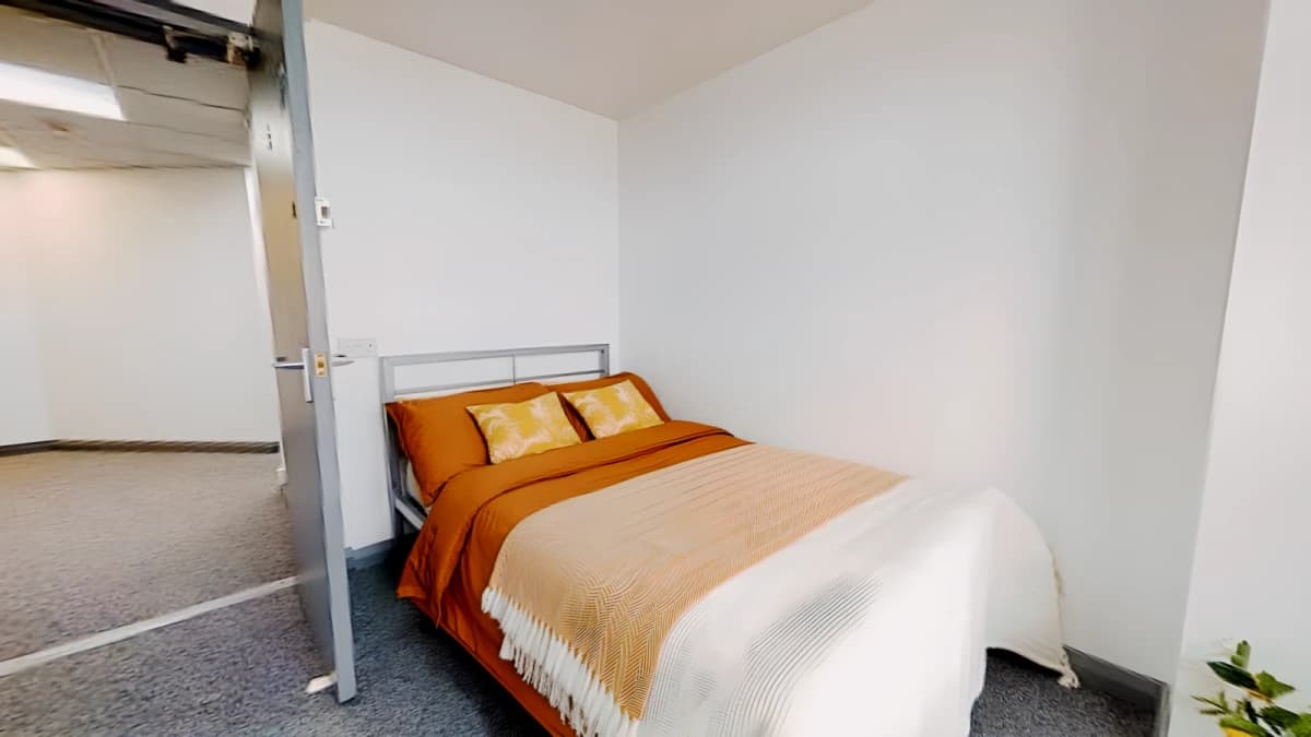 iQ Stephenson House image