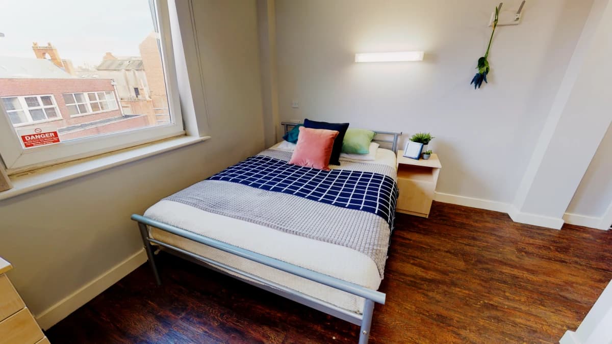 iQ Grosvenor House image