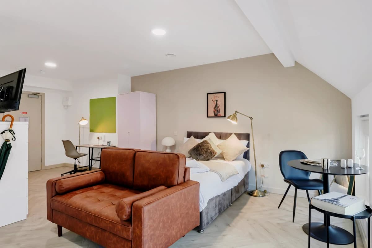 Super Deluxe