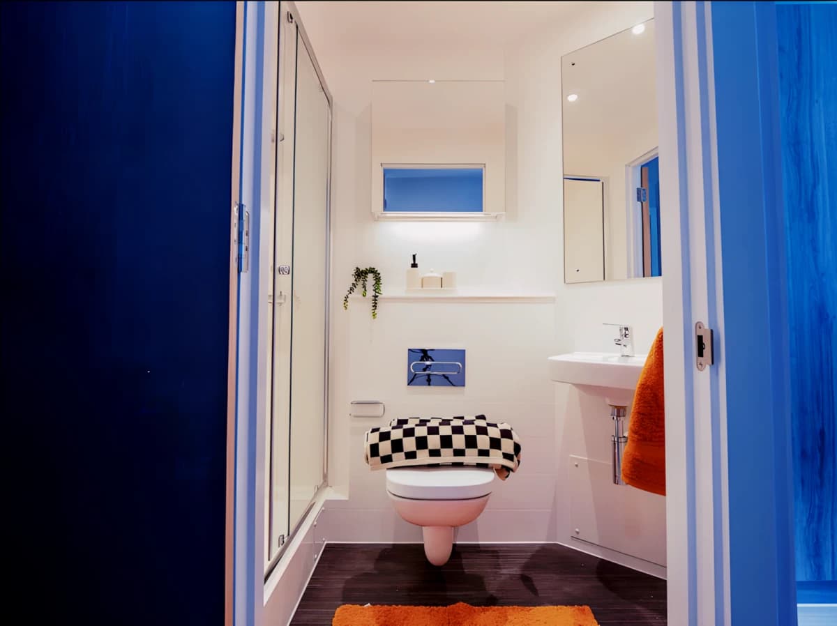 Crown Place image
