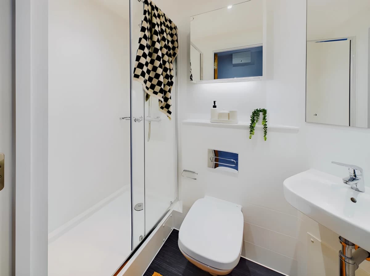 Crown Place image