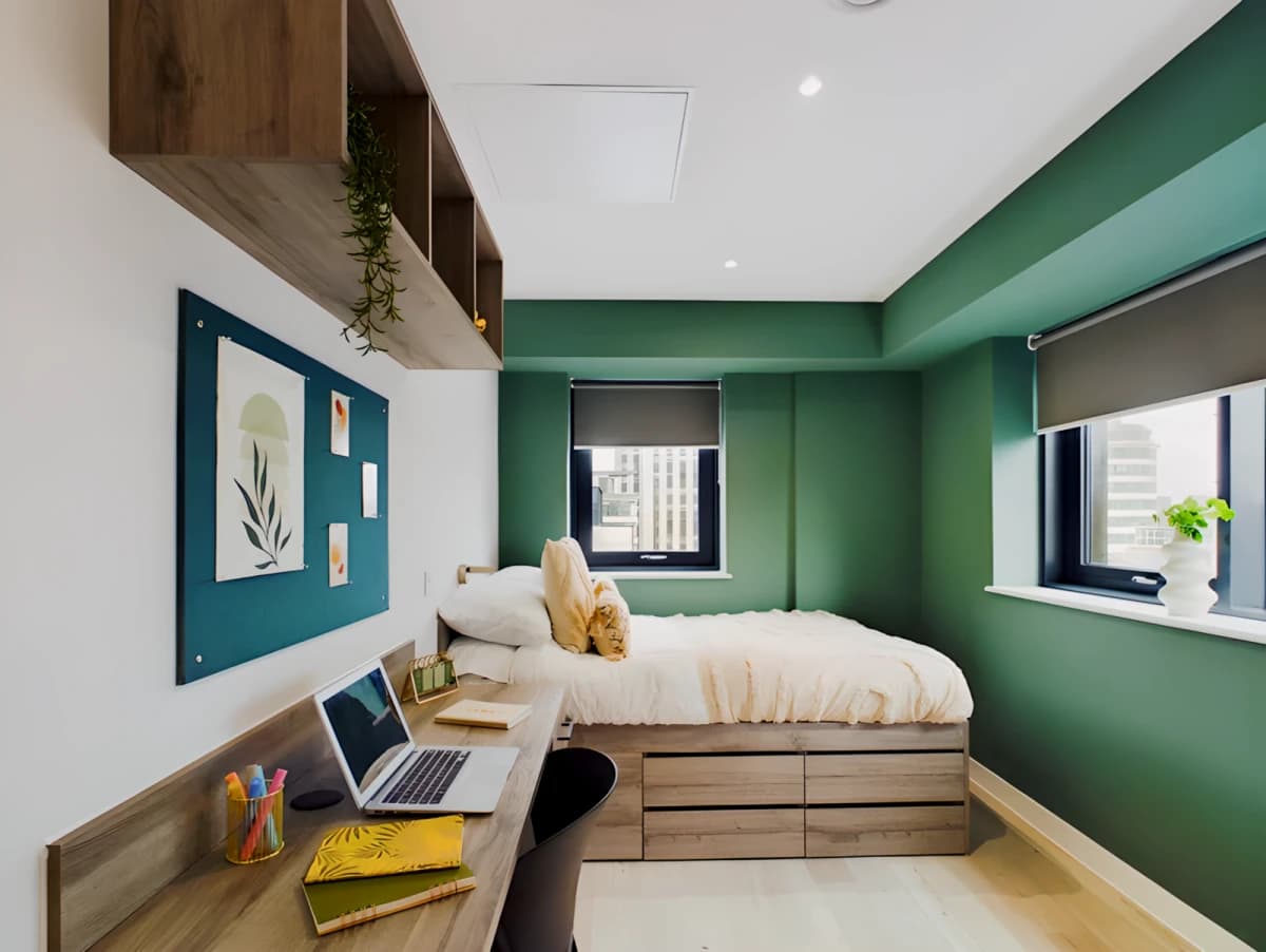 Crown Place image