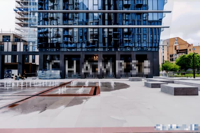 CM-London Dock image 3