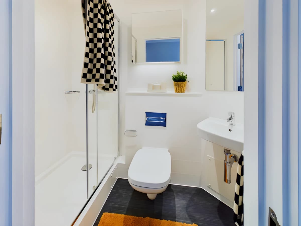 Crown Place image