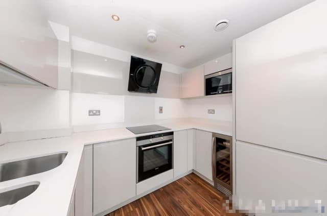 1 Bedroom 1 Bathroom