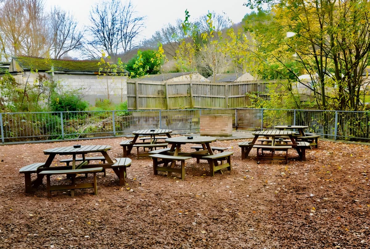 Outdoor Features