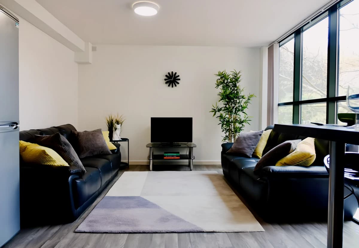 Carr Mills image