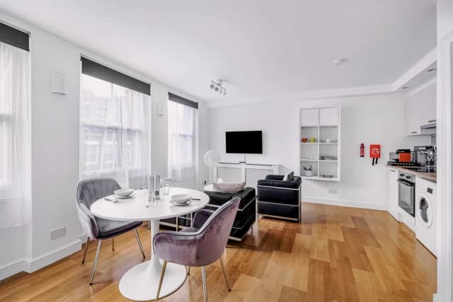 1 Bedroom 1 Bathroom