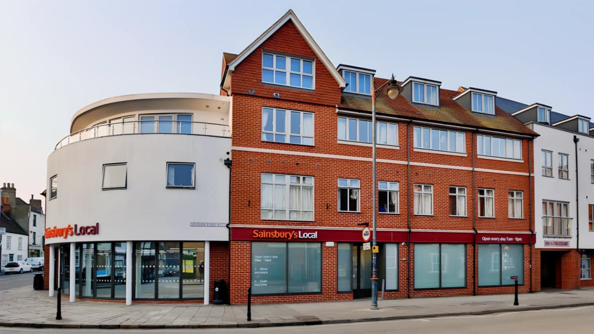 Pavilion Court image 2