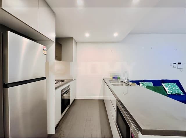 2 bed 2 bath-single room