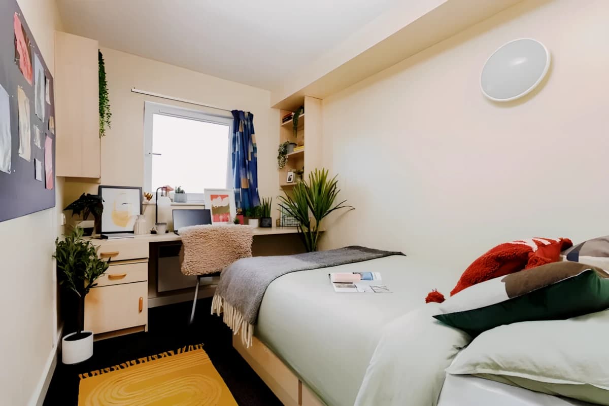 Curzon House image