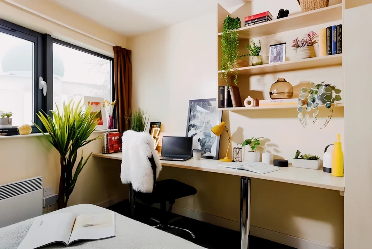 Curzon House image