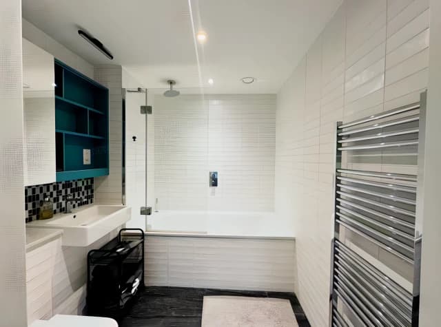 1 Bedroom 1 Bathroom