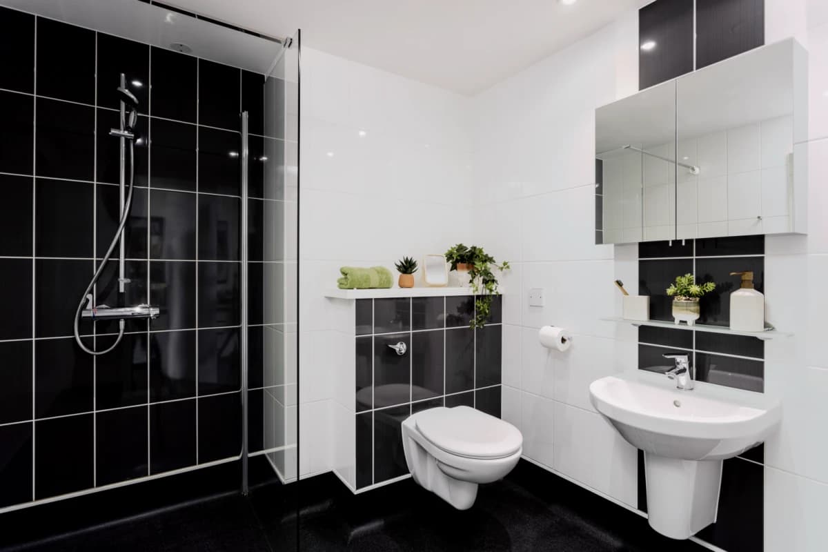 Newgate Court image