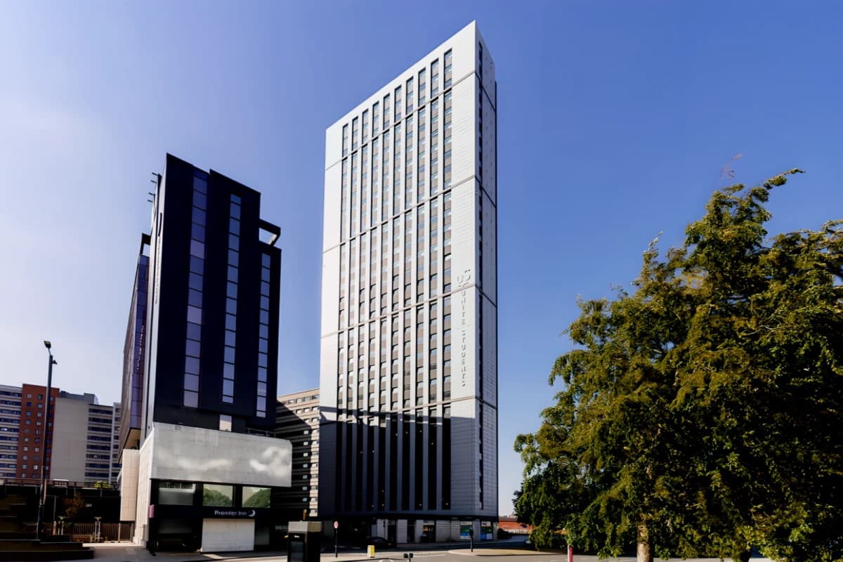 Sky Plaza
