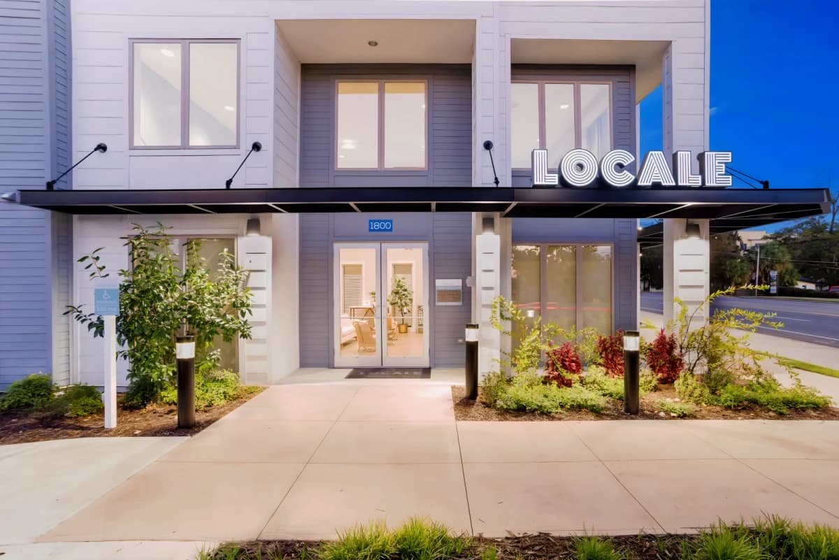 The locale image 3