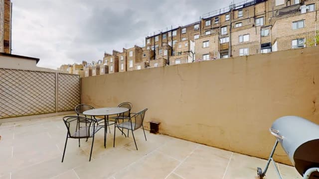 2 Bed 2 Bath, Flat 1, 27
