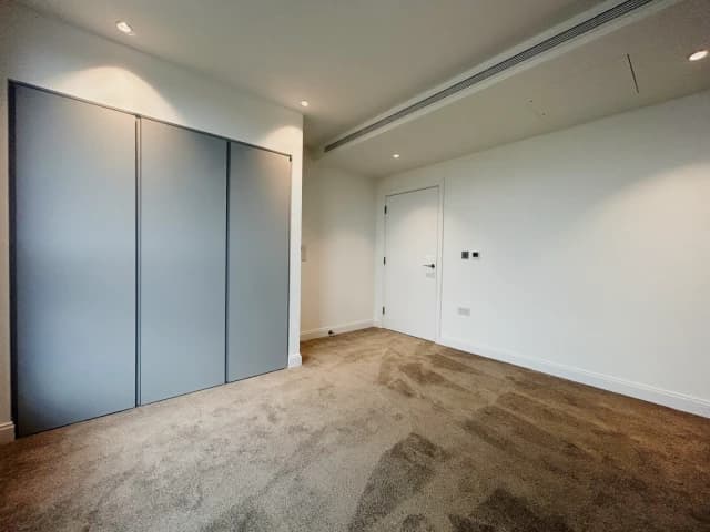 1 Bedroom 1 Bathroom Flat 66