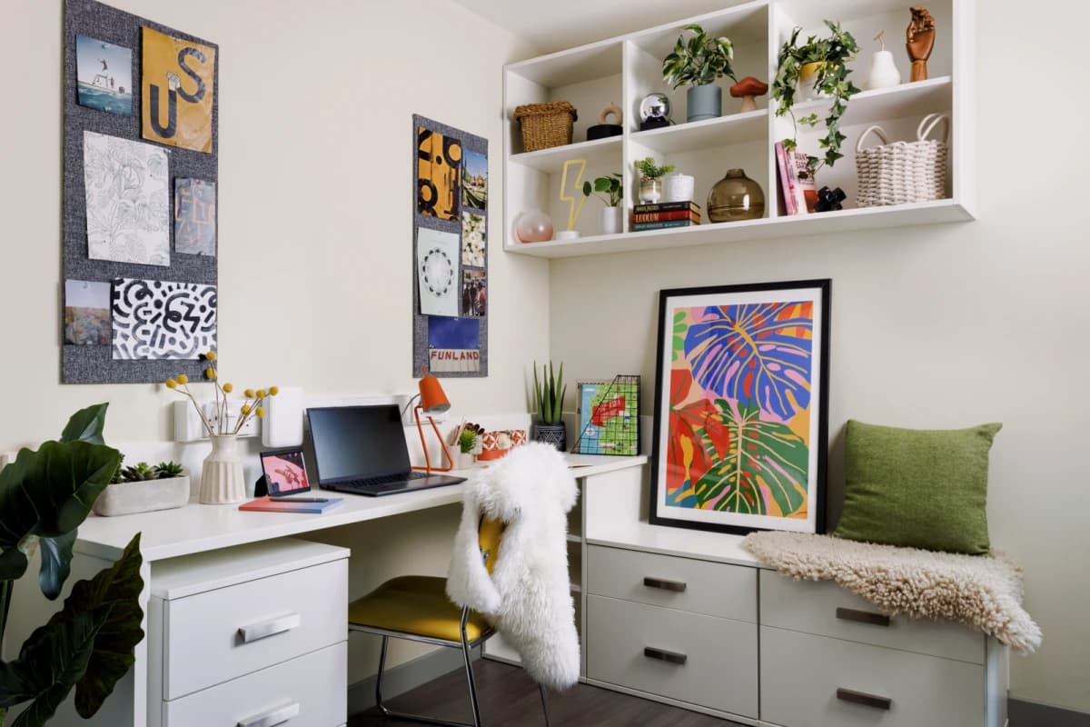 WHEELCHAIR ACCESSIBLE STUDIO