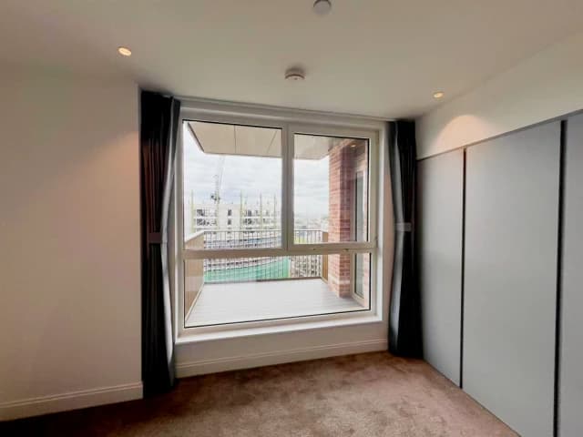 1 Bedroom 1 Bathroom Flat 66