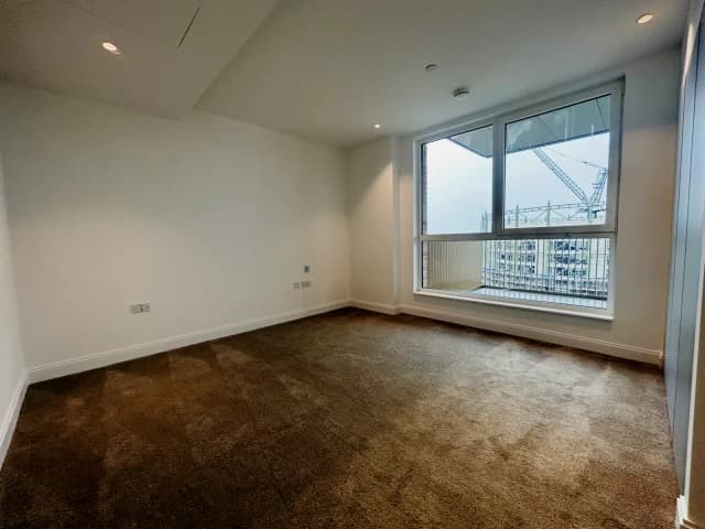 1 Bedroom 1 Bathroom Flat 66