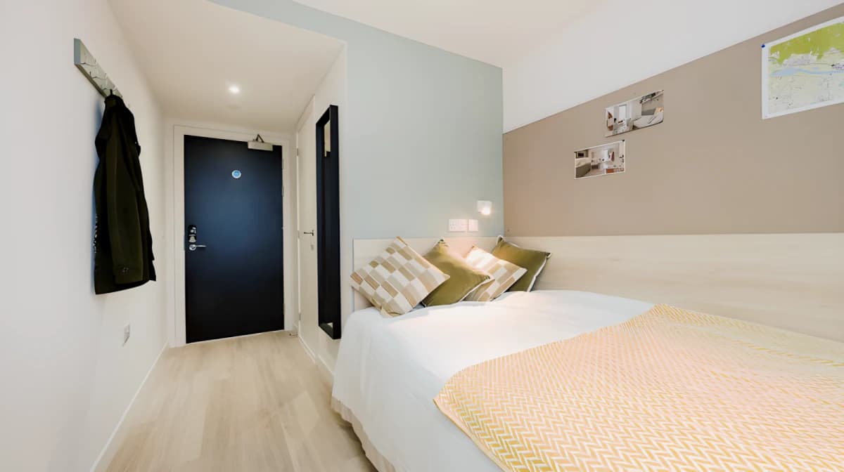 Standard Ensuite