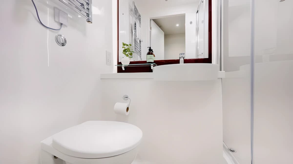 Standard Ensuite