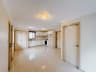 3 bed 2 bath-Master room