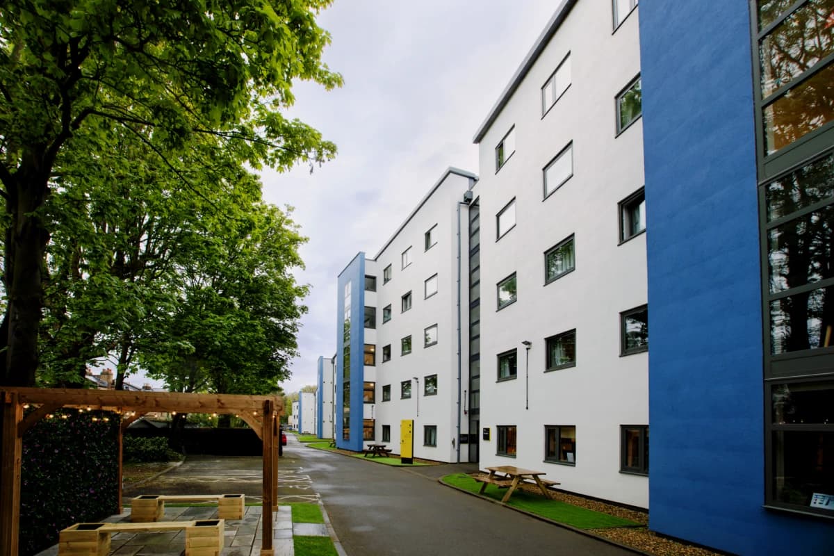 Station Court image 4