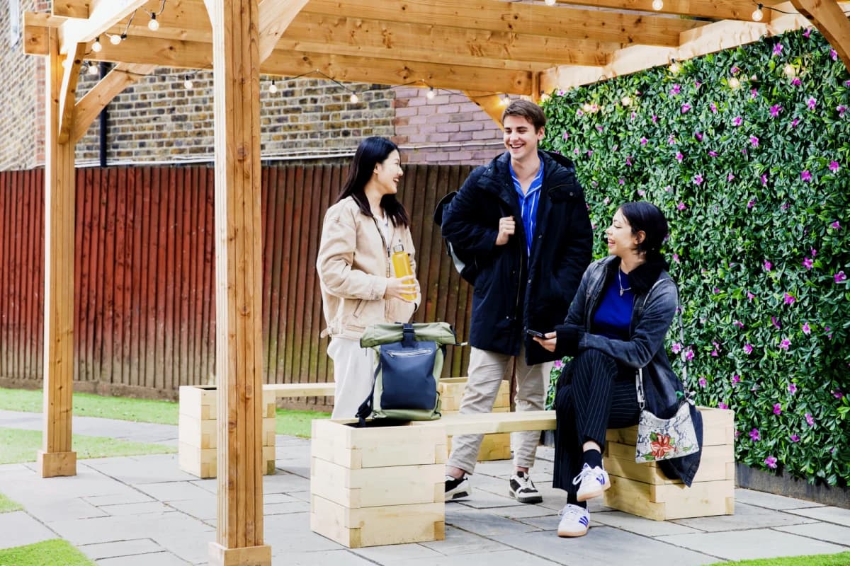 Outdoor Features